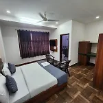 Hotel Grand Sun Plaza Embassy And Airport Drop