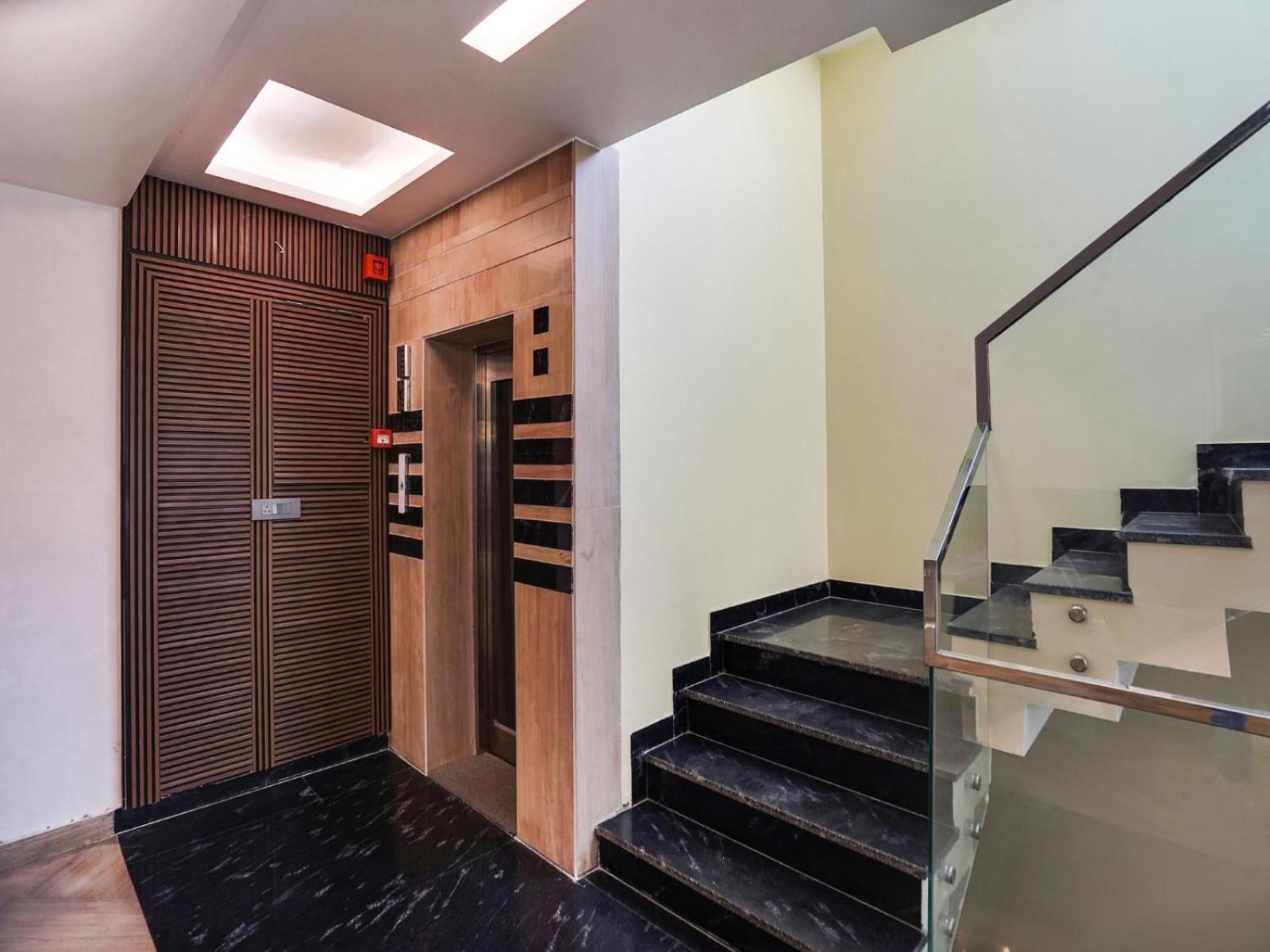 Hotel Grand Sun Plaza Embassy And Airport Drop *